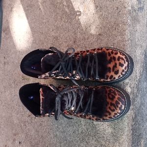 Ankle cut boots by Tommy Hilfiger